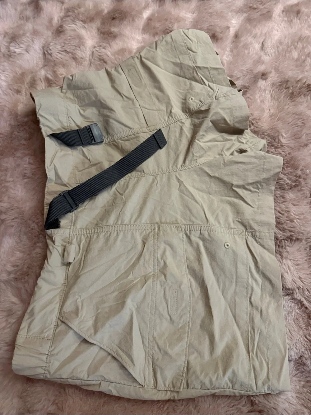 Columbia Light Tan Cargo Pants with Black Web Belt